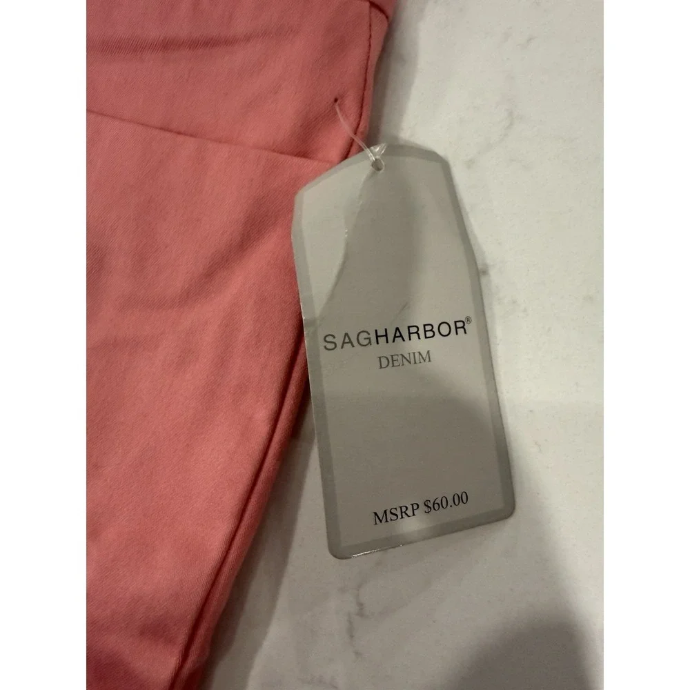 Sag Harbor (Express) Shorts Womans Sz 14 Pink 4 Pockets Zip/Hook/Eye/Button‎ NWT